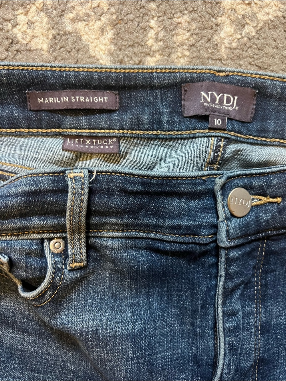 NYDJ Marilyn Straight Leg Jeans with lift x tuck technology size 10 (AA110) - Picture 4 of 10